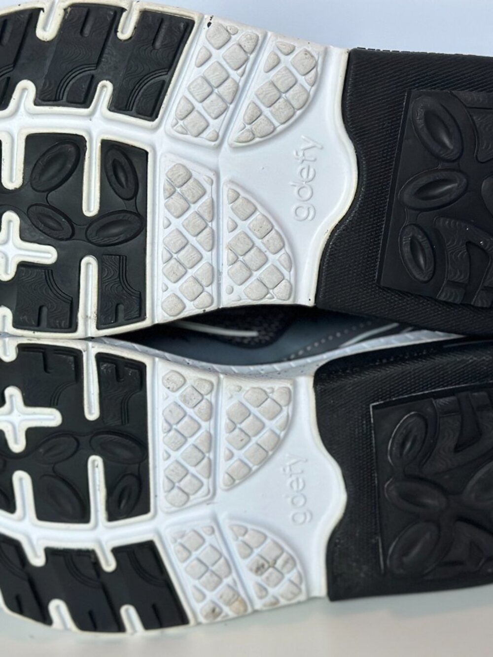 Gravity Defyer G-Defy Mighty Walk Black Gray VersaShock Shoes 10.5 - Picture 7 of 13